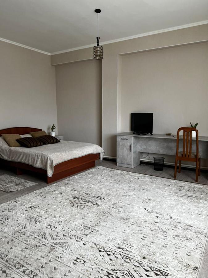 Meiman House Close To Asia Mall Бишкек Экстерьер фото